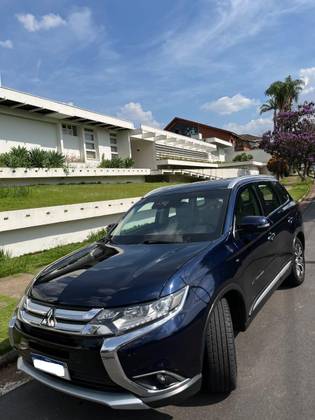 MITSUBISHI OUTLANDER 3.0 GT 4X4 V6 24V GASOLINA 4P AUTOMÁTICO